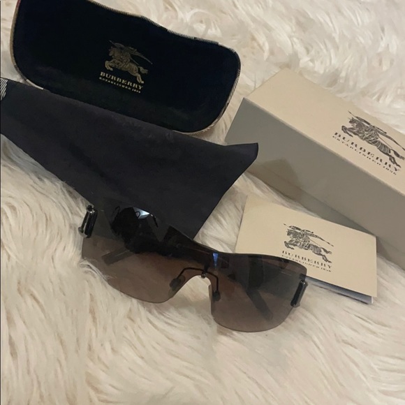 Burberry Sunglasses - Picture 1 of 6